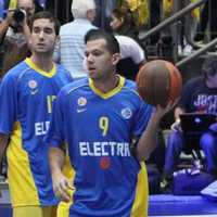Happy 30th Birthday To Englewood Cliffs' Jordan Farmar