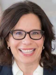 Expert Updates Y's Women In Westport On Diplomatic Ties To Cuba