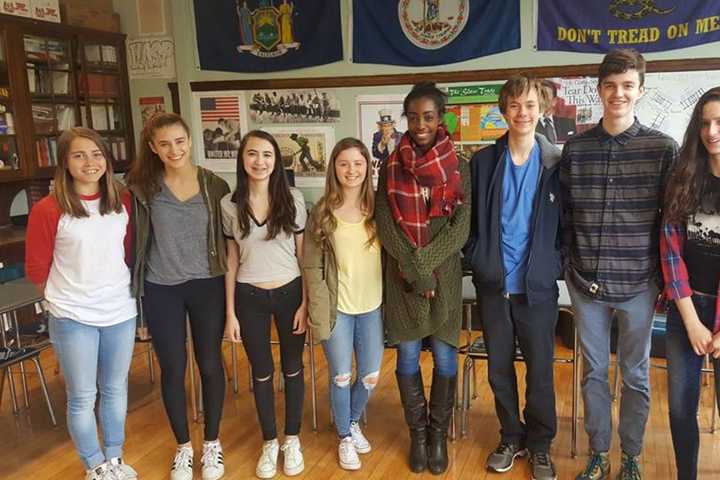 Hastings High School Honors Eight With Junior Class Book Award