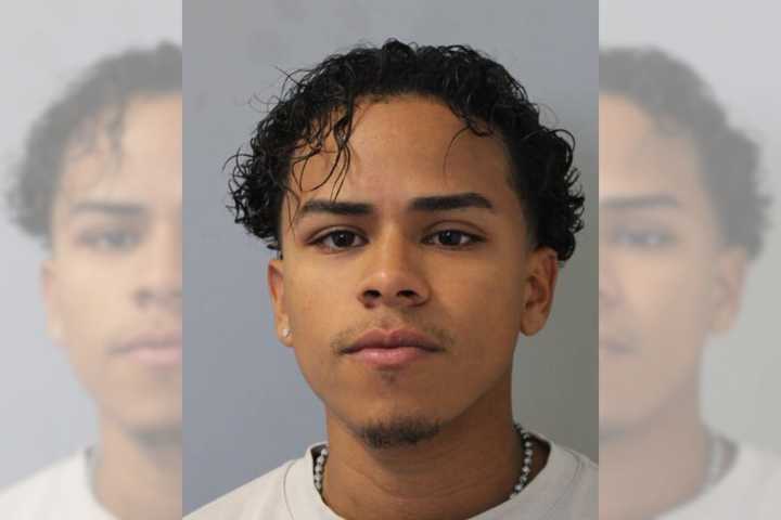 Rental Scam: 22-Year-Old Steals Thousands From Mastic Woman, Police Say