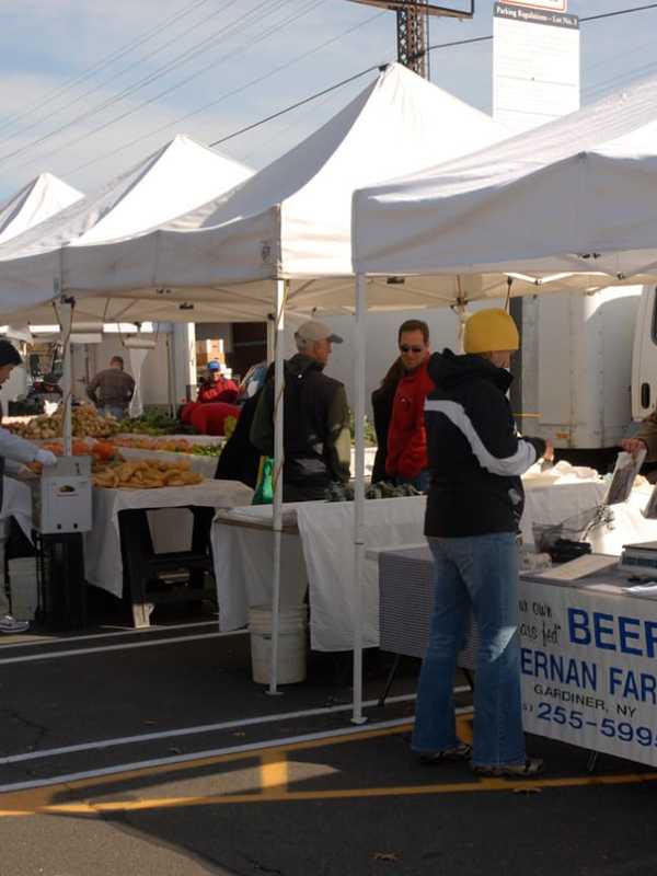 The Season Begins: Larchmont Farmer's Market Opens Saturday