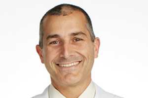 ONS Doctor Helps Football Players' Shoulders Stay Sharp This Season