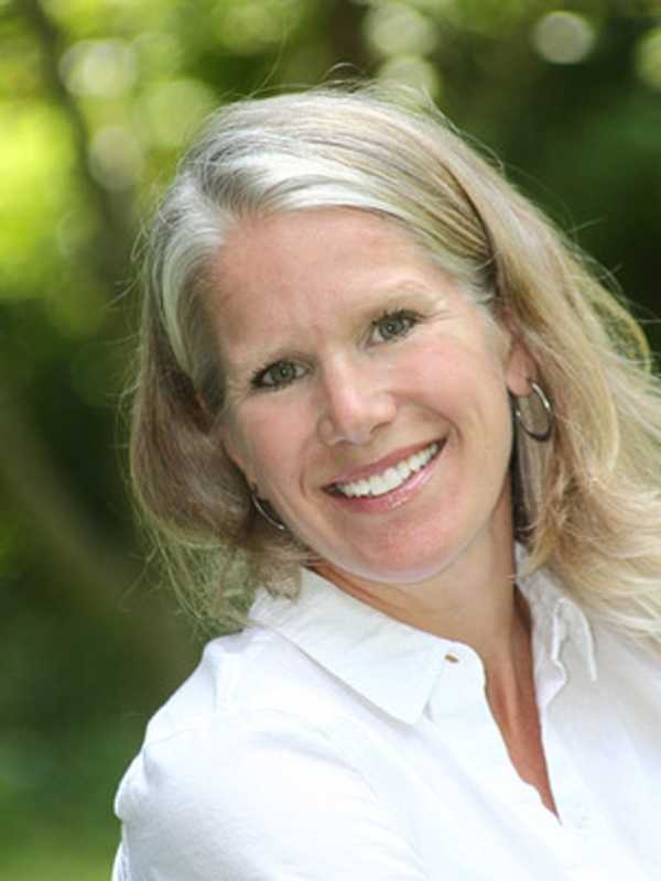 Learn To Shoot Fabulous Photos At Fairfield Library
