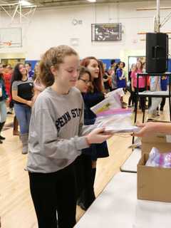 News 12 Reporter Participates In Lakeland School District Literacy Event