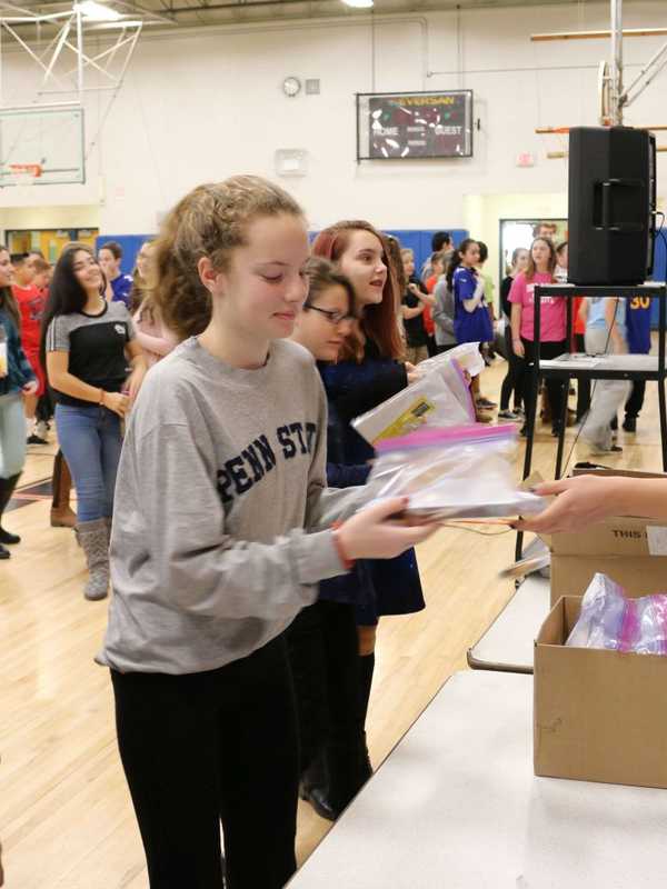 News 12 Reporter Participates In Lakeland School District Literacy Event