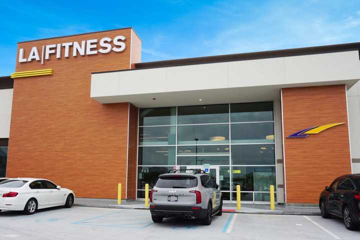 Time To Pump Iron: New LA Fitness Opens In Westchester