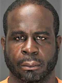 Authorities: Ex-Con Who Fought Police Over Officer's Gun Injures Six In NJ Turnpike DUI Crash