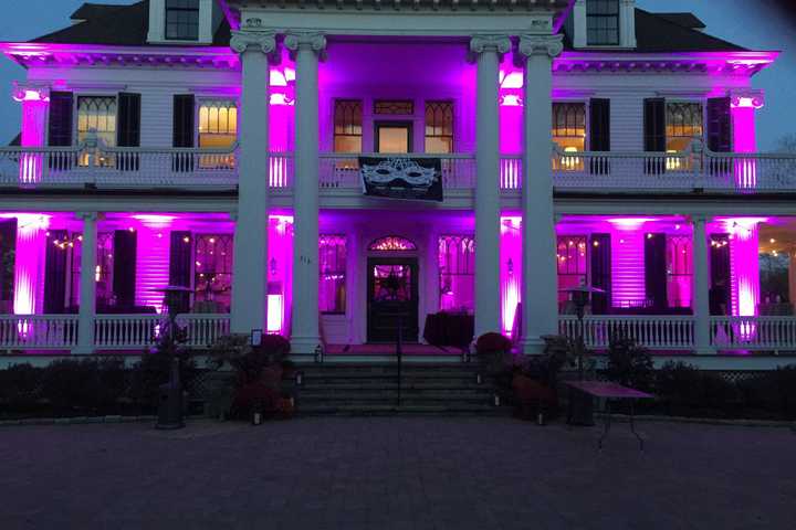 Ridgefield's Lounsbury House Hosts Halloween Party For Adults