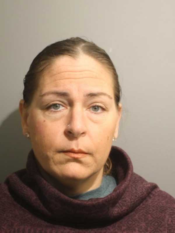 Woman Faces DWI Charge After Crashing Into Mailbox In Fairfield County, Police Say