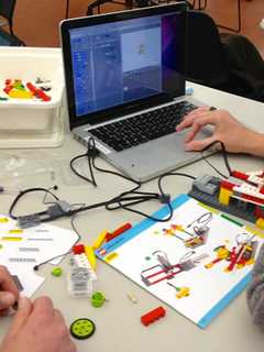 Lego WeDo, Scratch Software Design Event At Newton's C.H. Booth Library