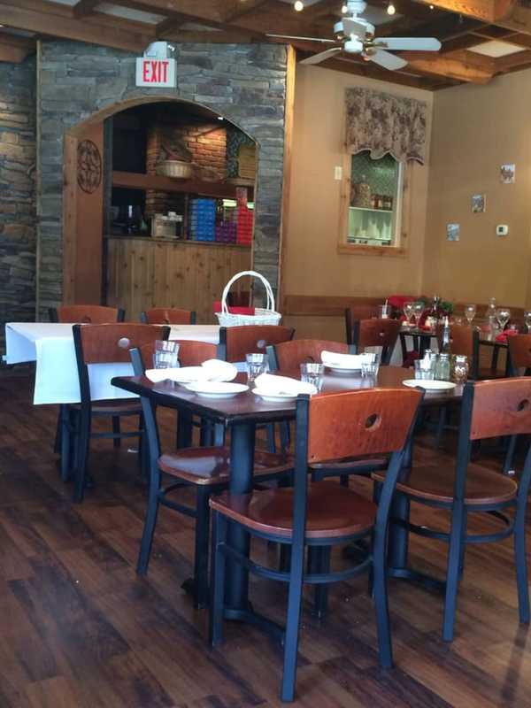 Little Sorrento In Cortlandt Manor Guns For DVlicious 'Best Italian' Win