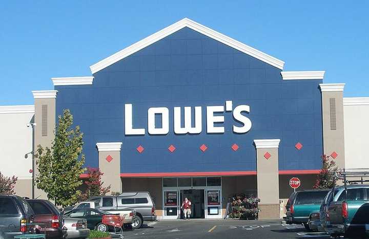 Lowe&#x27;s.