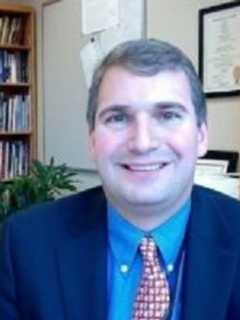 New Canaan School Board Extends Superintendent's Contract