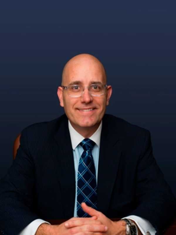 Stratford Man Wins Top Regional Financial Planning Award
