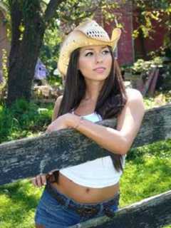 Yorktown Heights Native Jessica Lynn To Sing At 'Ladies Night Out' Event