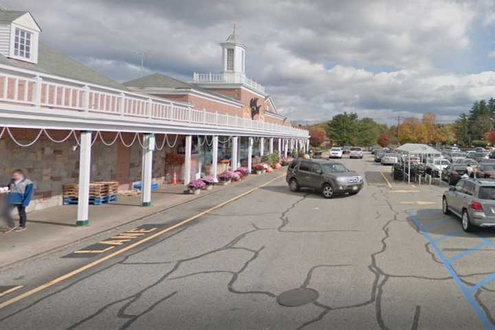 Police: Mahwah Resident, 77, Dies Of Natural Causes Outside Market Basket In Franklin Lakes