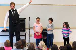 'Honest Abe' Visits Kids At Meadow Pond Elementary School