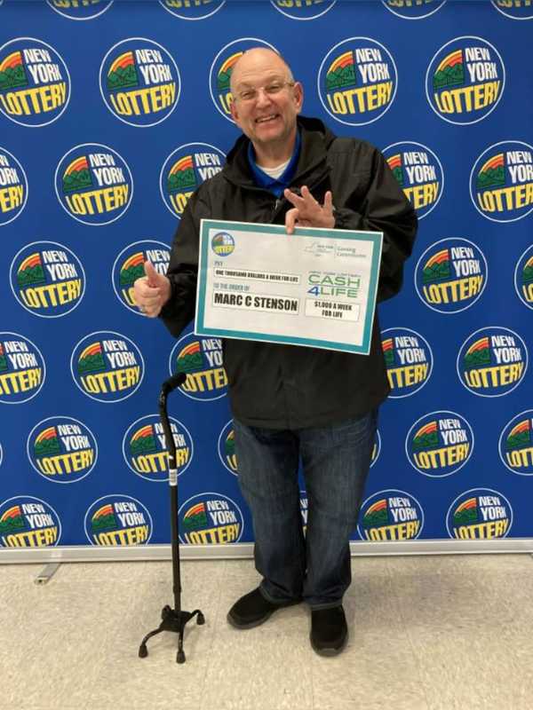 West Babylon Man Wins $1,000 A Week CASH4LIFE Prize