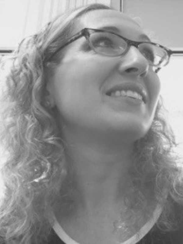 Sherman's Mariya Hurwitz Runs Free Relaxation, Yoga Event At Library