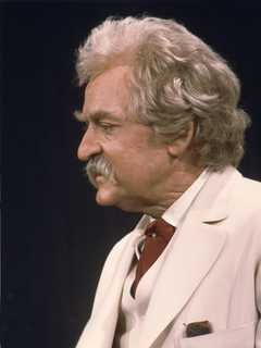 Stamford's Palace Hosts Actor Hal Holbrook In Trademark 'Twain' Role