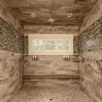 <p>Spa-like bath.</p>