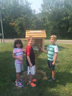 Meadow Pond Elementary Adds Little Free Library