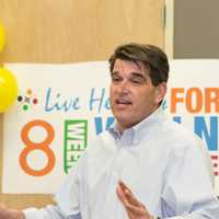 <p>Fort Lee Mayor Mark Sokolich addresses attendees at a wellness event.</p>