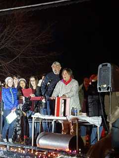 Hen Hud Athletic Trainer Meg Greiner Helps Light Up Montrose Holiday Tree 