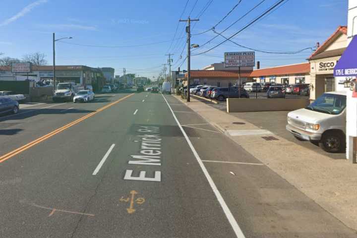 Man Dies After Being Struck By Car While Crossing Nassau County Street