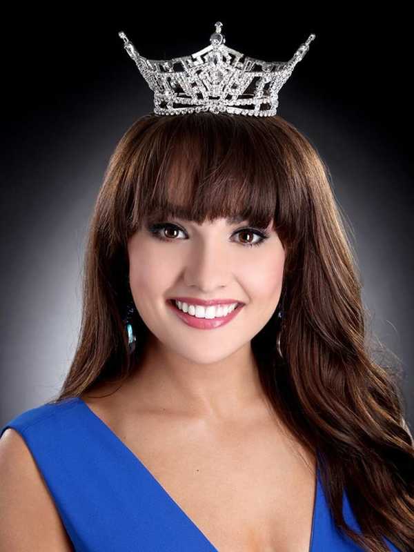 Miss New Jersey 2016 Brenna Weick Will Sing, Read At Lodi Library