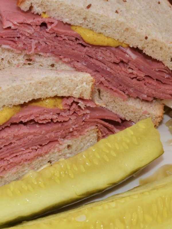 Elmwood Park Centennial Committee To Host Corned Beef & Cabbage Dinner
