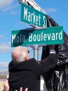 Mola Boulevard Dedicated In Memory of Longtime Elmwood Park Mayor