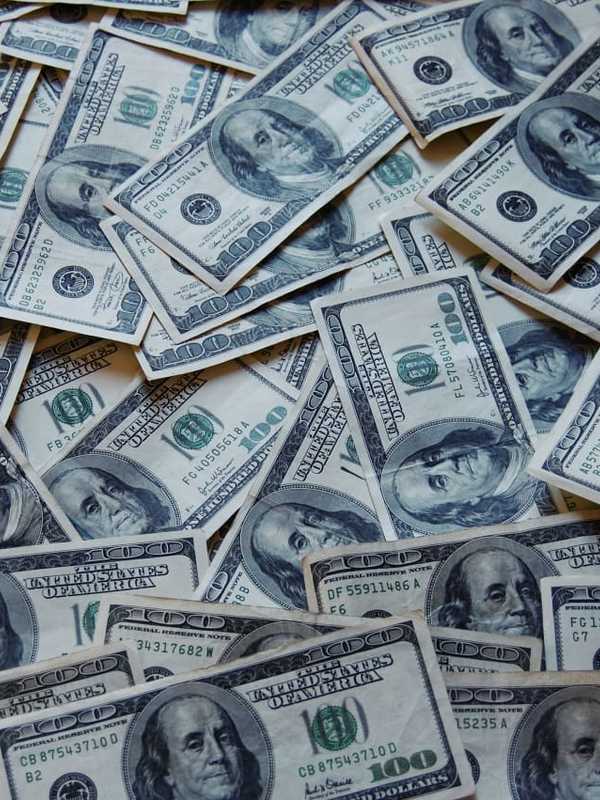 About 2,600 State Employees Double-Dip, Payroll Records Show