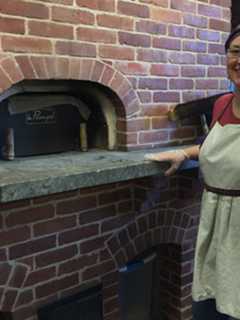 Former Monroe Resident Bakes Bread For Colonial Thanksgiving Dinner