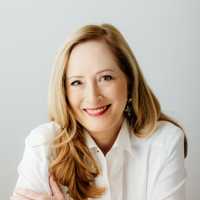 Pound Ridge Woman Unearths Model Mom's Mental Illness In Tell-All Book