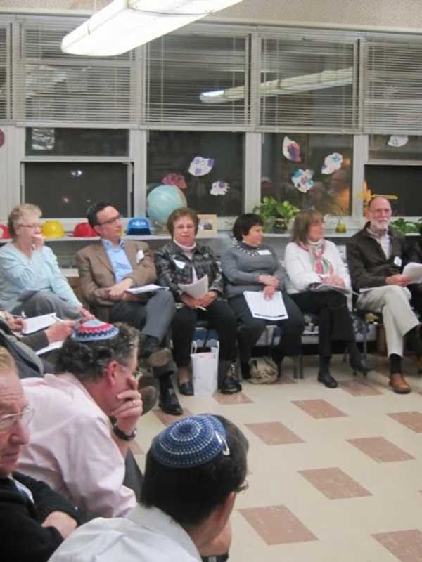 Chabad of Fort Lee To Celebrate Chanukah With Meal, Gelt, Dreidels