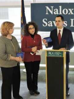 Ossining Hosts Naloxone Training