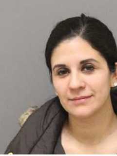 Woman Driving Wrong Way On North Haven Roadway Nabbed For DUI, Police Say