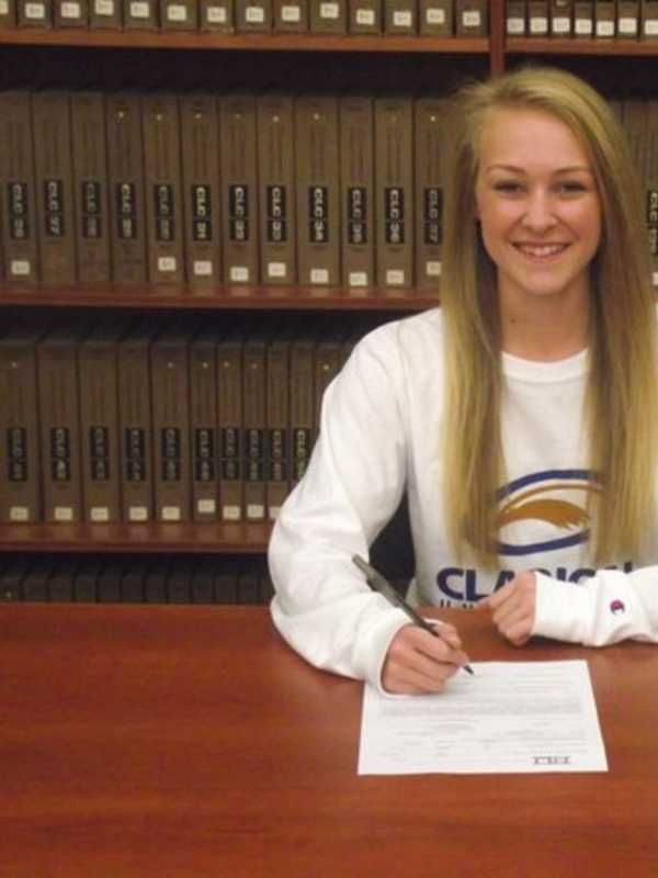 Rutherford Softball Player Natalie Else Signs With Clarion University