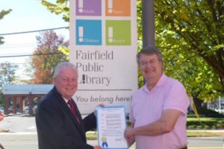 Holiday Book Sale Coming Up For Friends Of The Fairfield Public Library