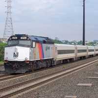 NJ Transit Train Derails Near Penn Station Disrupting Service (DEVELOPING)
