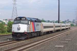 NJ Transit Train Derails Near Penn Station Disrupting Service (DEVELOPING)