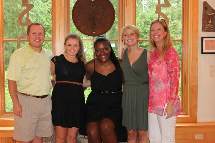 ABC Darien Alumni Return For Fundraiser