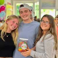 Westchester Native Who Stars In 'Stranger Things' Stops By New Larchmont Eatery