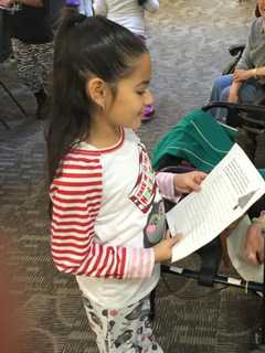 Oakside Students Spread Holiday Cheer At Peekskill Seniors Residence