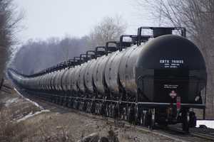 Teaneck Vigil Protests Train Transport Of Crude Oil