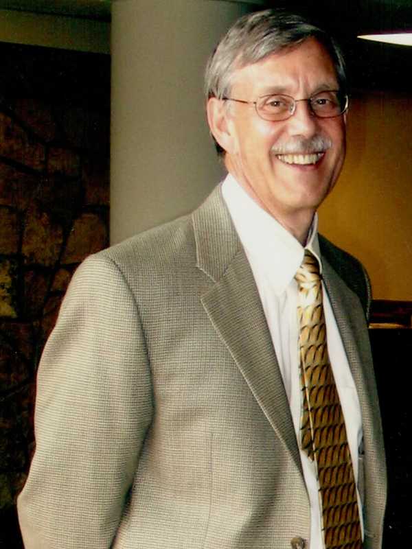 Former Westport Schools Guidance Counselor Robert W. Hanf, 79, Was Devoted To Family