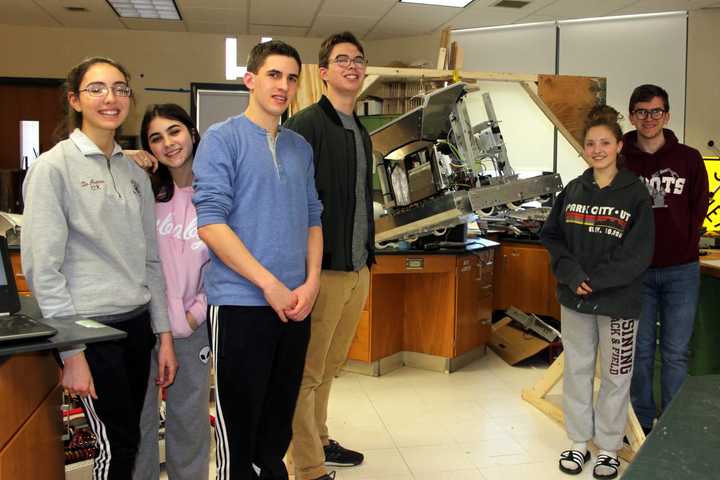 Ossining O-Bots Qualify For International Robotics Competition