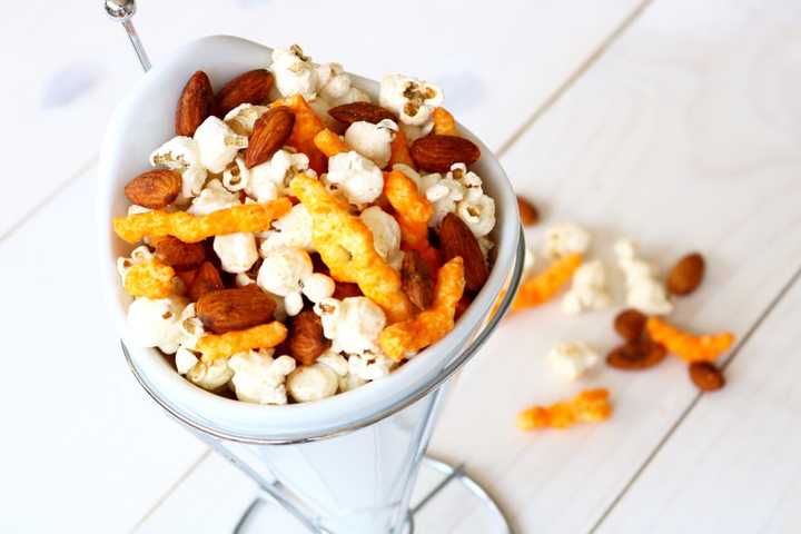 Looking for a healthy, delicious Super Bowl snack? Think outside the chip bag this game day.