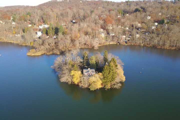 Private Island Home On Lake In Hudson Valley Listed At $850,000